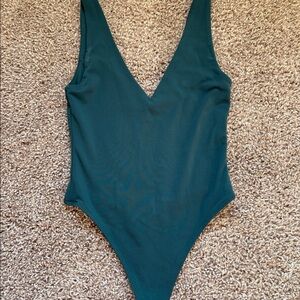 Aritzia Babaton Bodysuit